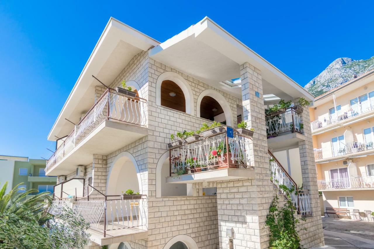 Apartment Holiday Makarska Exteriör bild