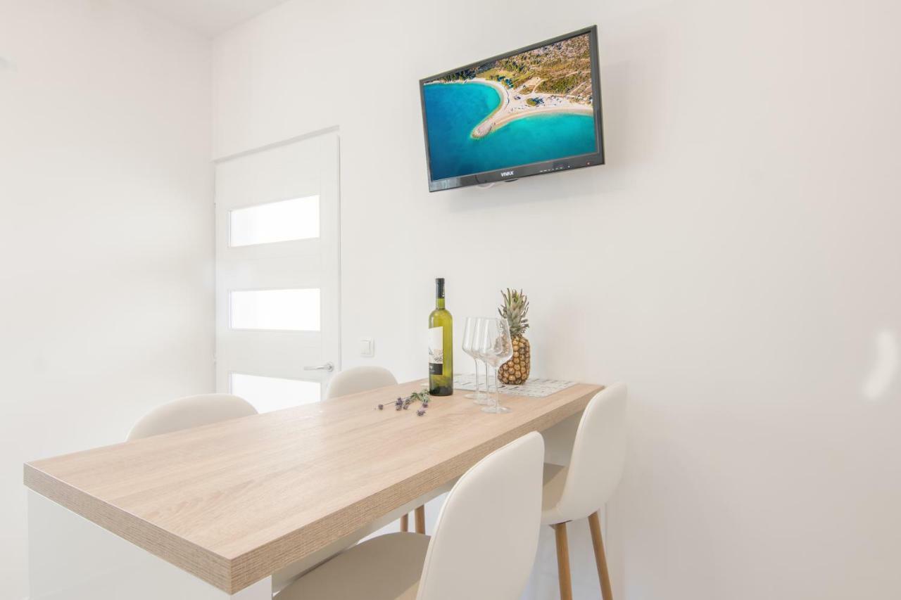 Apartment Holiday Makarska Exteriör bild