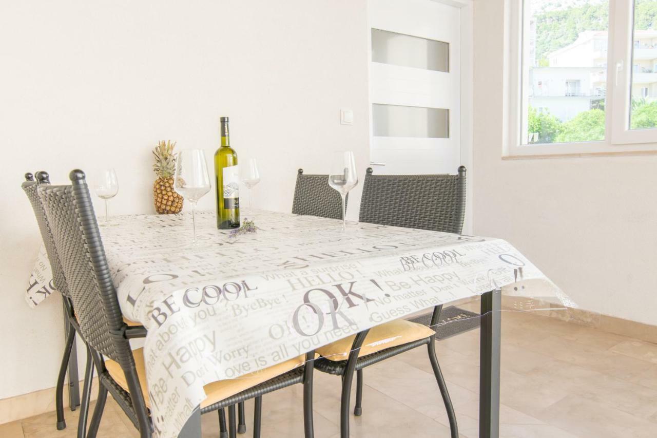Apartment Holiday Makarska Exteriör bild
